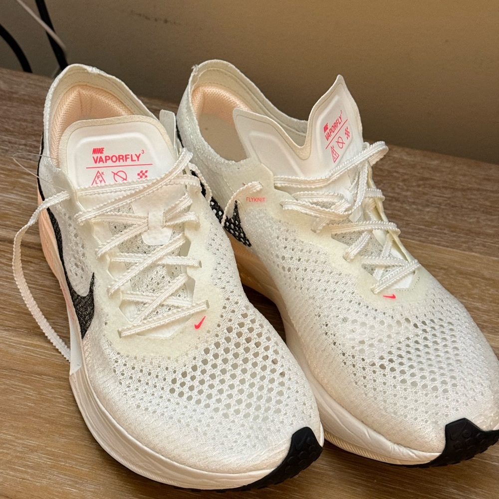 Nike Vaporfly 3 Sail Guava Ice Running Shoes - Picture 3 of 8